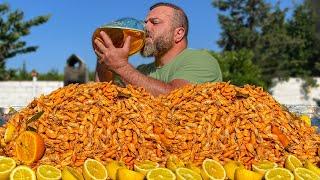 Whole Bunch Of Juicy Shrimp With Lemon! The Perfect Snack For An Evening Rest