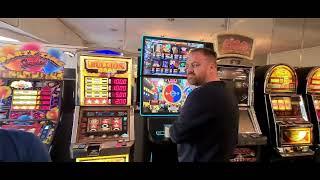 BLACKPOOL SLOTS WHITESIDES AMUSEMENTS & RETRO SLOTS - The Best Place to Play