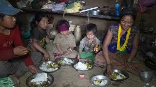 Organic village life || Cooking mushroom greens and potato vegetables in the village