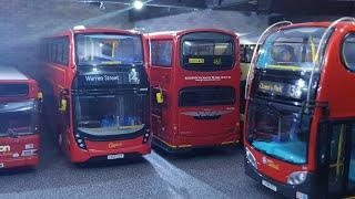 Miniature 1:76 London Transport Bus Garage