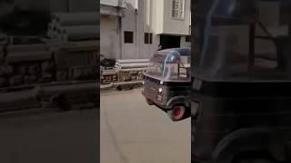 viral autorickshaw #viralvideo #funny #comedy #rixavala #viralauto #pilot