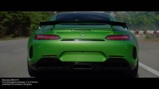 Lewis Hamilton und der neue Mercedes-AMG GT R