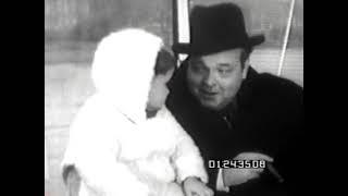 Orson Welles sings “Things To Remember” on a boat in Paris