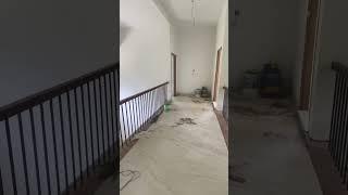 BRIDGE TYPE FOYER | FIRST FLOOR | HALL | INTERIOR | CROSS VENTILATION