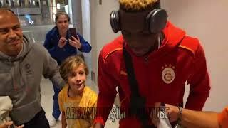 Galatasaray Antalya'da Muhteşem Karşılandı ! Meşalelerle karşılandı ! Osimhen den kanalımıza selam