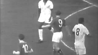 Uwe Seeler vs Santos FC 1962