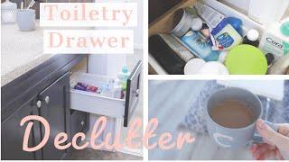 Toiletry Drawer Declutter and Organization | The Simple Chic Life