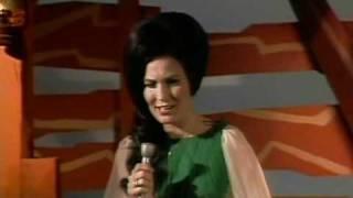 Loretta Lynn - Wings Upon Your Horns (2)