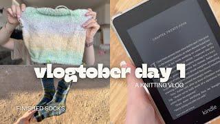 finishing up my socks | a knitting vlogvlogtober day 1