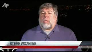 Wozniak Tearfully Remembers His Friend Steve Jobs