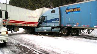 22 Dangerous TRUCK & CAR Driving Fails | Heavy Truck VS Glaciers, Idiots Truck Crossing Fails