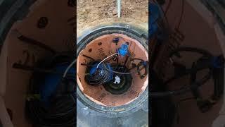 Обустроили систему водопровода дома внутри колодца. Нестандартное решение водоснабжения дома.