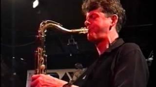 Tim Richards SPIRIT LEVEL play Joe Henderson's 'Y Todava La Quiero' live in Brussels 1994