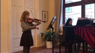 Sophia Cordes und Alina Han spielen Violinsonate von Bach, h- moll