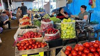 Тбилиси. Вечер на рынке Навтлуги. Охотимся за вкусными помидорами.