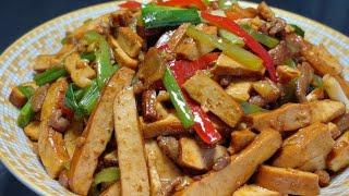 The chef will teach you the home-cooked method of fried shredded pork with fragrant dryness.