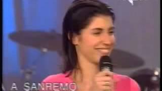 Giorgia - Di sole e d'azzurro playback @ La vita in diretta