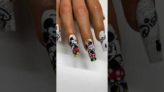 Check out my NEW TUTORIAL now! SUBSCRIBE for more #disney nail art! #nailarttutorial #mickeymouse