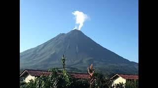 Arenal: The Young and Deadly Mountain - A Glenn Rawson Story