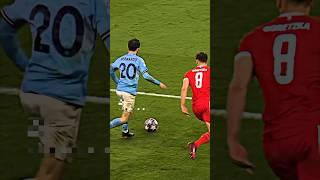 Marco Reus, Bernardo Silva, and Roberto Firmino skills and nutmegs. #bayern #mancity #dortmund