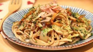 How To Make: Yaki Udon with Teriyaki Sauce - Clearspring Organic Recipe