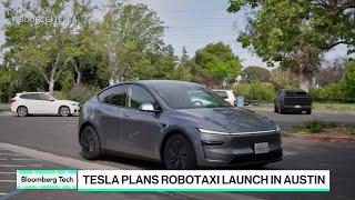 Musk’s Tesla Prepares to Launch Robotaxi Service