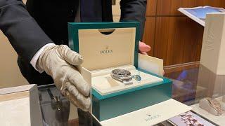 Buying a $13,000 Rolex Sea-Dweller 126600 & Banksy Art Exhibition Mall of the Emirates