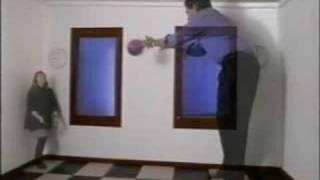 Ramachandran - Ames room illusion explained