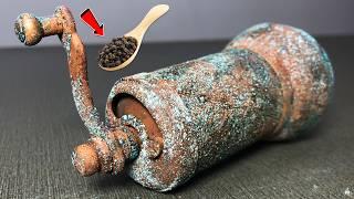 Antique Rusty 'Old French Pepper Grinder' Machine Restoration