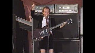 AC/DC Dirty Deeds Done Dirt Cheap (Live)  Toronto 2003 (Arnaud Upgrade)