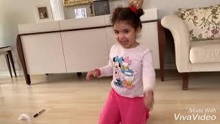 Play with Lilian at home........    بازی و سرگرمی در خانه با کودکان