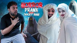 DUCKY BHAI & AROOB K SATH HORROR PRANK ‍️ | Hans Hans K Bura Hal Hogya 