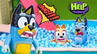 Summer of BLUEY! Backyard Pool Adventure | Lessons For Kids | Pretend Play with Bluey Toys