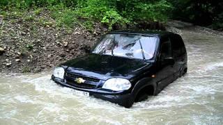 Chevrolet niva off road