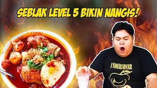 ORANG JEPANG MAKAN SEBLAK LEVEL5