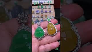 这里有￼您想要的翡翠珠宝吗？￼ #翡翠手鐲 #玉 #紫 #宝石