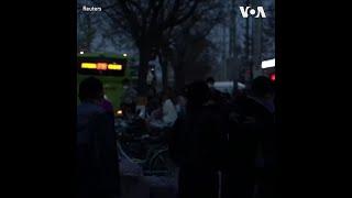 疫情封控措施影响北京的通勤打工族和外地劳工的生计