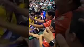 así es como el "pollo" Briseño festeja con un niño en su gol contra leon #chivas #viral