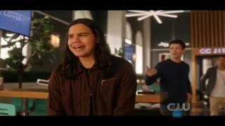 Turtle 2.0 Comes Scene- Flash 6x14 Scene