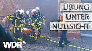 "Mayday"-Szenario: Feuerwehrübung mit dramatischer Rettungsaktion | S07/E04 | Feuer & Flamme | WDR