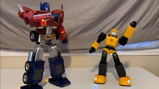 Robosen OPTIMUS PRIME & BUMBLEBEE Charge into Battle…Best of 2023