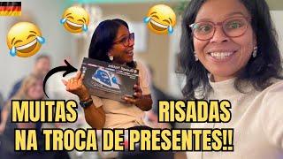 Muitas risadas na Noite de Natal | Abrindo presentes