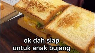 bila anak2 tak nak makan nasi  ibu buat roti ala2 bask bear