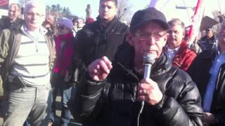 2000 personnes marchent contre la réforme de l'assurance-emploi