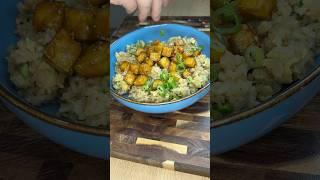 Knuspriger Tofu mit Eierreis / Crispy tofu with egg rice