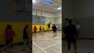 ZEROBOUNCE NEARLY DIE5 TRYING TO DUNK #hoops #dunk