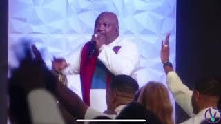 Bishop Marc L House demonstrates the old time way tarrying and Holy Ghost filling ‍