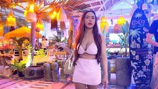 Nana plaza or mall, Where is better place? Thailand Bangkok nightlife street scenes