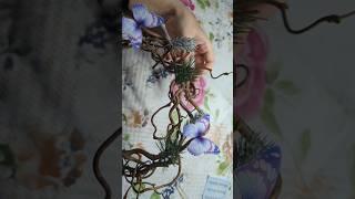 DIY butterfly wreath with natural branches #chritmasdecor #diycrafts