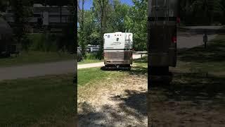 Careful don’t hit me #rvlife #truck #rv #100 #trucking #rvproject #motorhomes #vanlife #asmr #rvnews